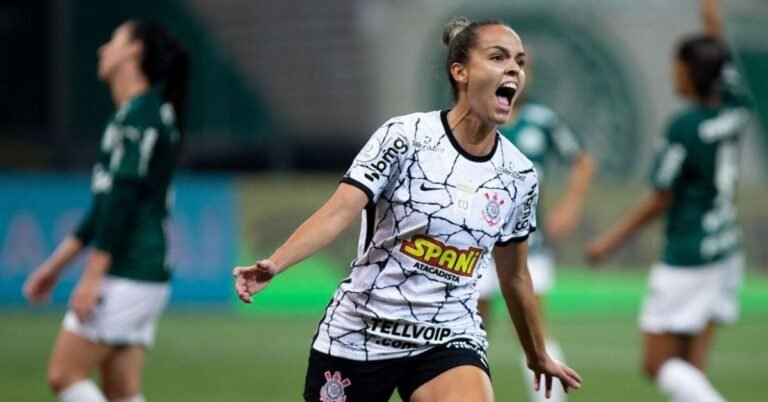 Corinthians sai na frente do Palmeiras na final do Brasileiro Feminino