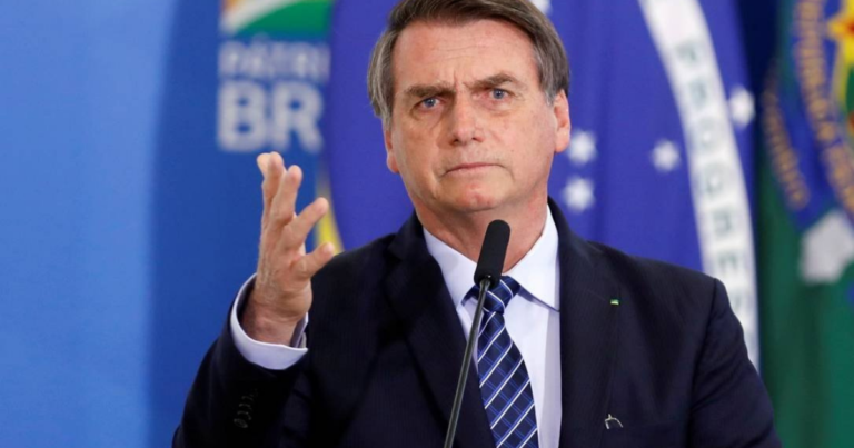 Gasolina a 7 reais já afeta humor de eleitores em redutos bolsonaristas