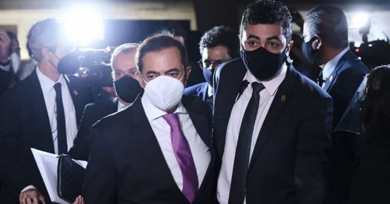 Tolentino chega ao Senado para prestar depoimento à CPI da Covid