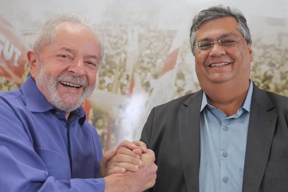 Dino entrega a Lula pacote de ideias para ampliar segurança na Esplanada e evitar atos golpistas